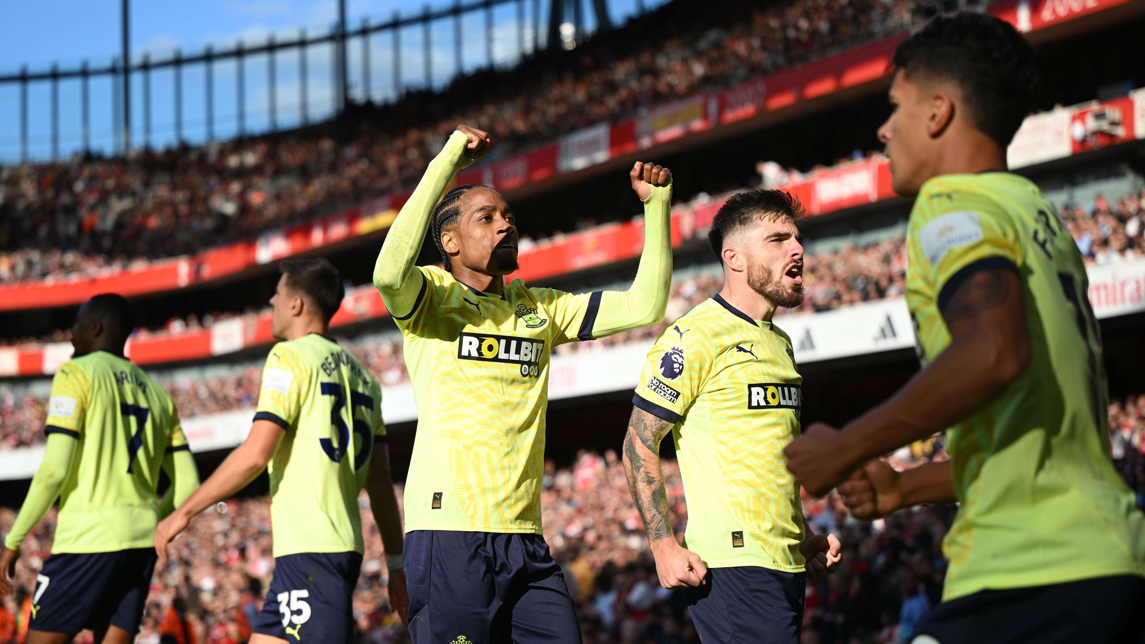 俱乐部中成 俱乐部中成